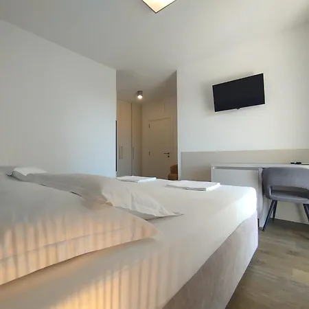 Villa Cala, Hotel Rooms&Apartments-3